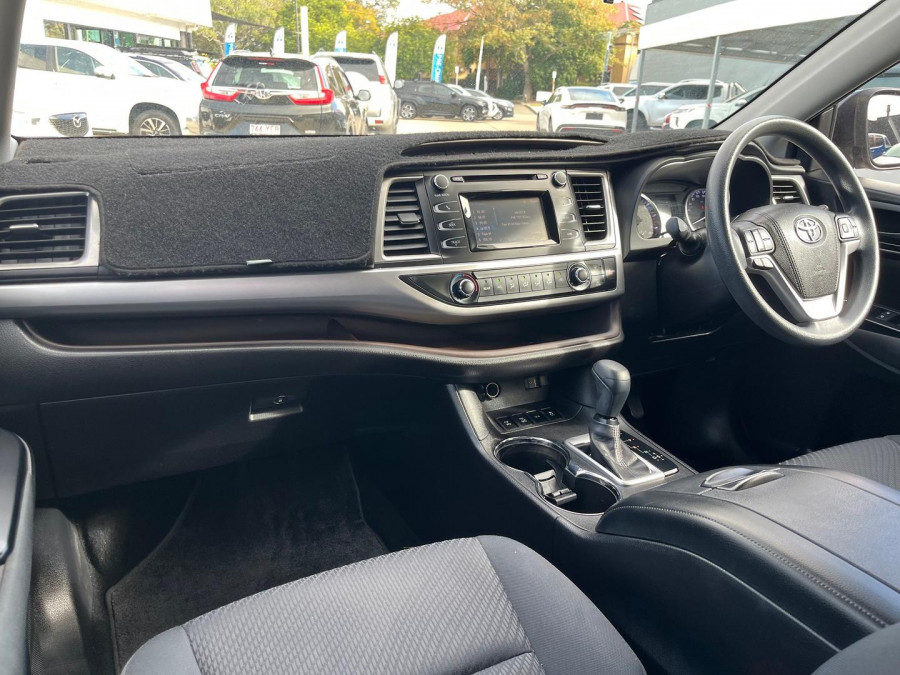 2017 Toyota Kluger GSU55R GX SUV Image 9