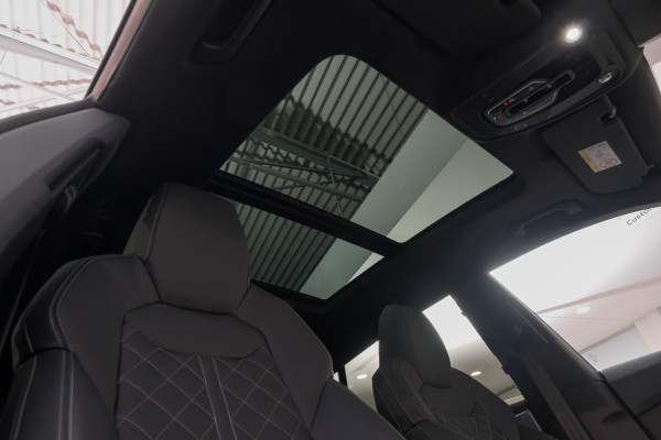 2026 Audi Q8 F1 TFSI 250kW S line SUV image 15