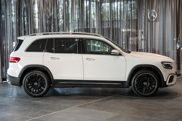 2026 MY25 Mercedes-Benz GLB-Class X247 GLB200 SUV image 3