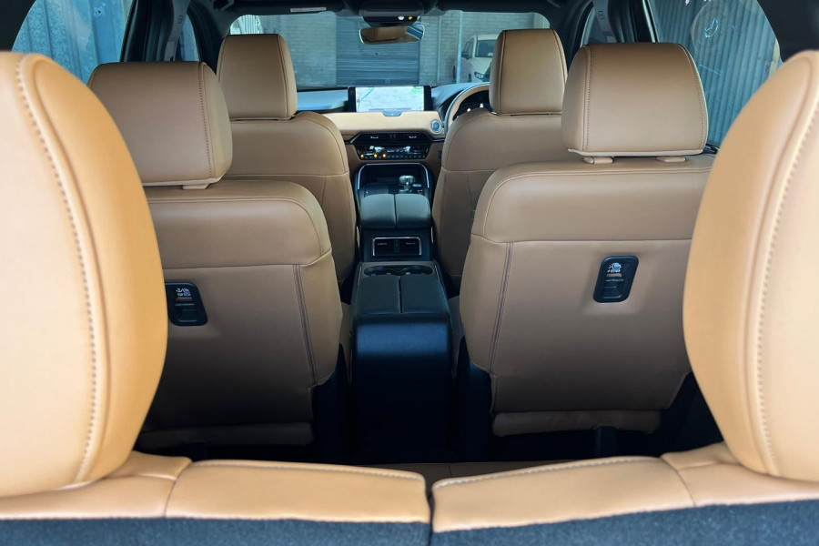 2024 Mazda CX-90 KK G50e Azami SUV Image 17