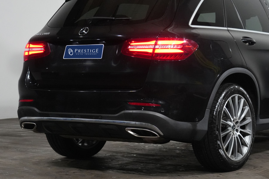 2019 Mercedes-Benz GLC-Class GLC200 SUV Image 8