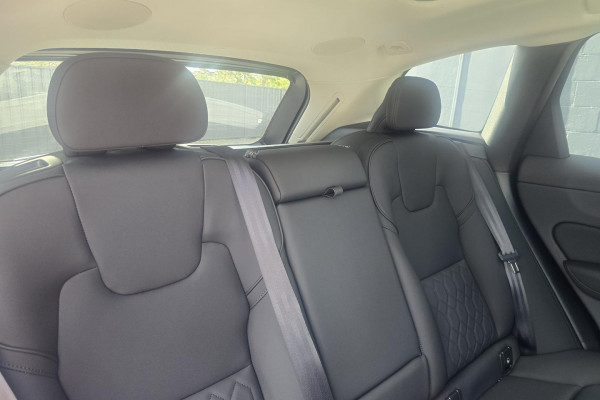 2026 Volvo XC60 UZ Plus B5 Bright SUV Image 11