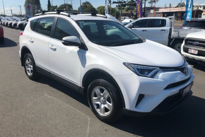 Toyota RAV4 GX ASA44R
