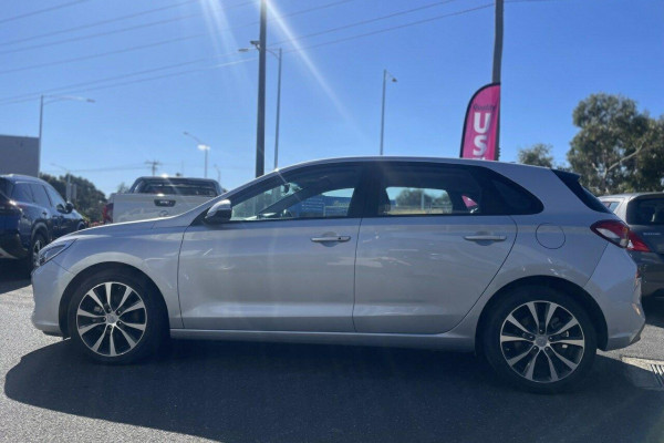 2017 MY18 Hyundai i30 PD Elite Hatch Image 5