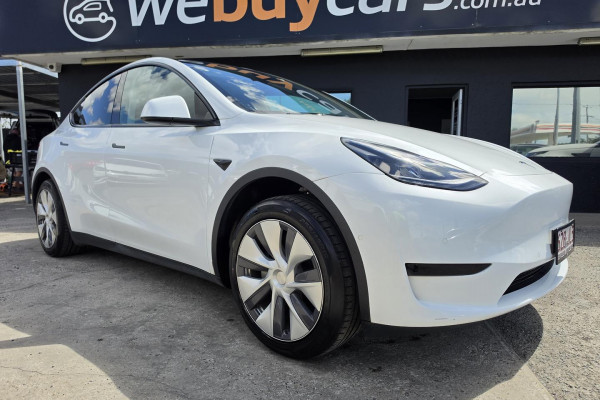2023 Tesla Model Y  Rear-Wheel Drive SUV Image 5