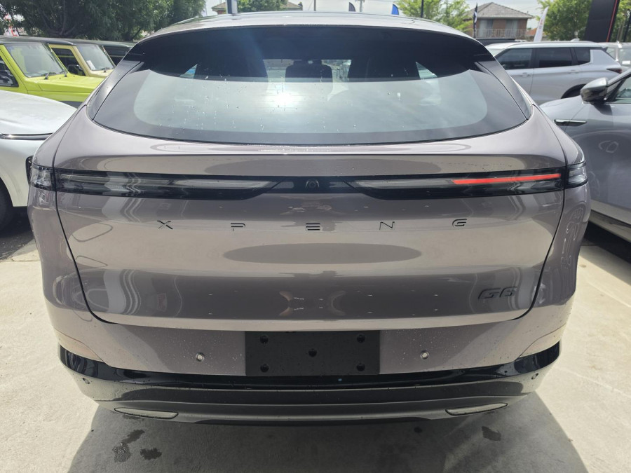 2026 XPeng G6  Long Range SUV Image 5
