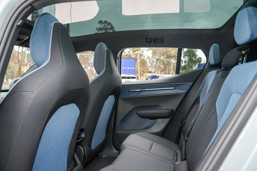 2024 MY25 Volvo EX30  Single Motor Extended Range Ultra SUV Image 27