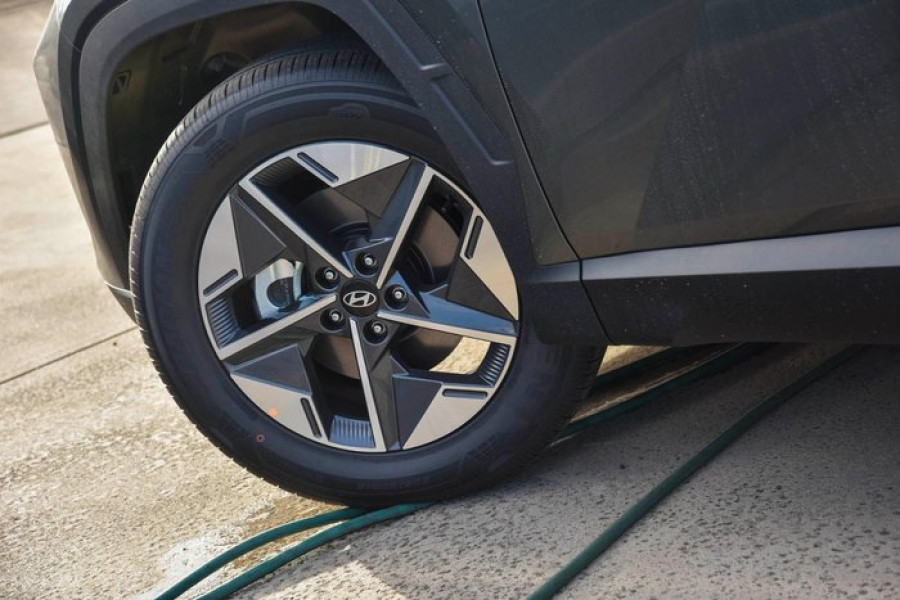 2026 Hyundai Tucson hybrid NX4.V4 Elite SUV Image 3