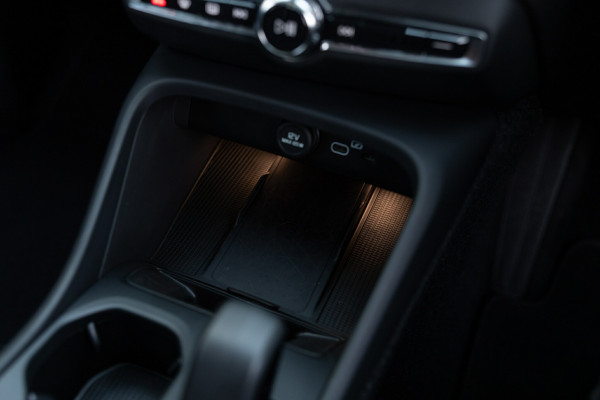 2025 MY26 Volvo XC40 XZ Plus B4 SUV Image 28