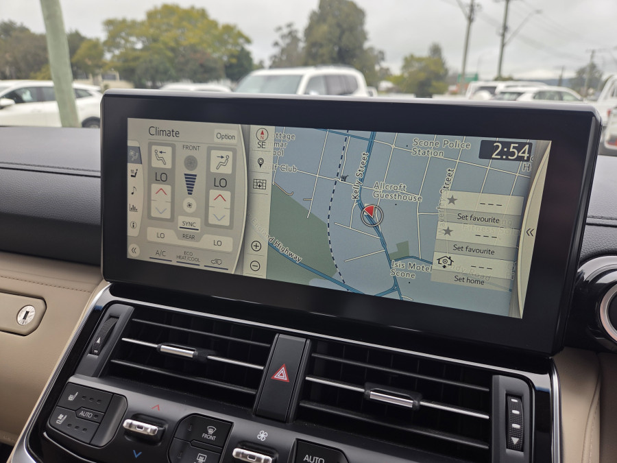 2024 Toyota LandCruiser FJA300R VX SUV Image 22