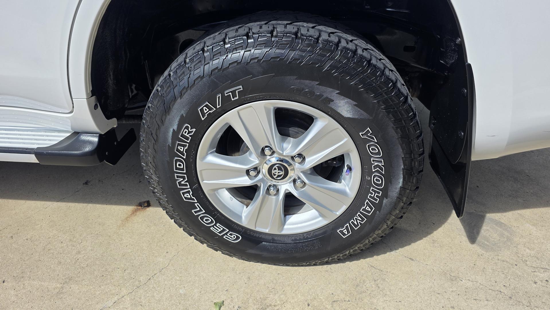 2015 MY14 Toyota LandCruiser VDJ200R GXL SUV Image 32