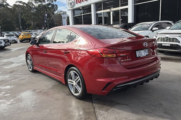 2018 Hyundai Elantra AD SR Sedan Image 7