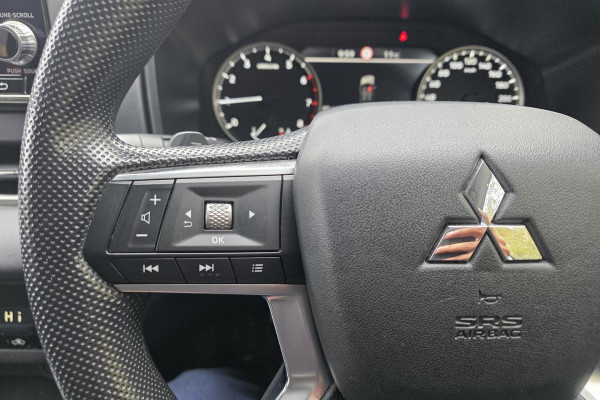 2023 Mitsubishi Outlander ZM ES SUV Image 29
