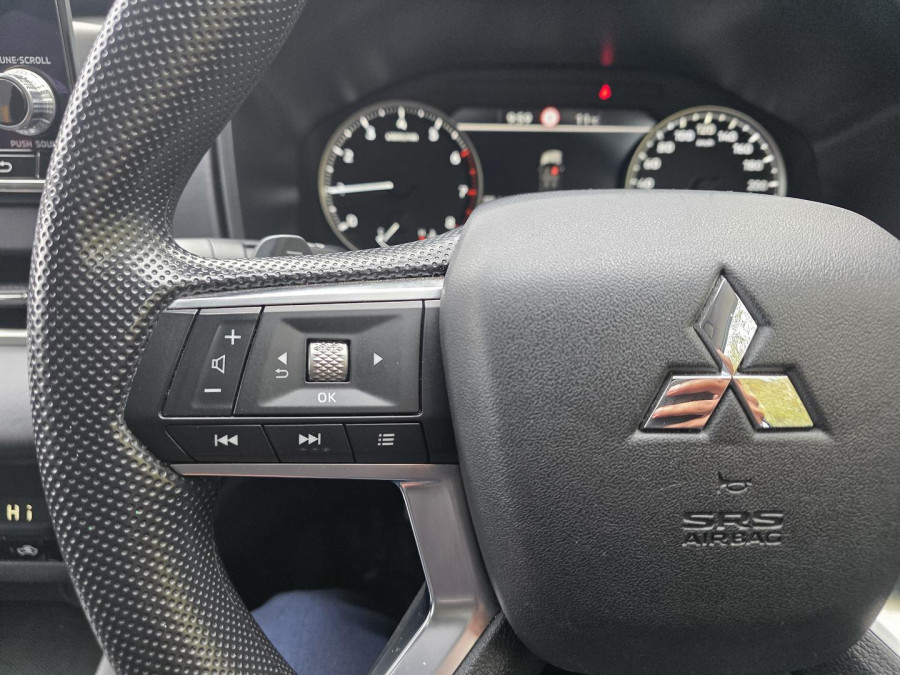 2023 Mitsubishi Outlander ZM ES SUV Image 29