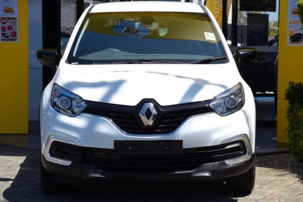2018 Renault Captur J87 Zen Hatch Image 2