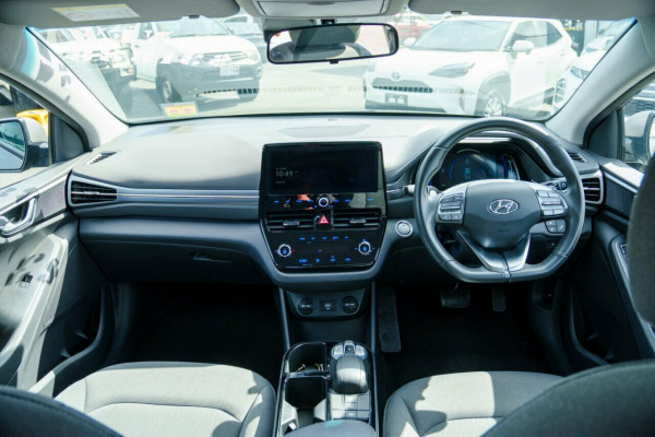 2022 Hyundai IONIQ AE.V4 Electric Elite Coupe Image 16
