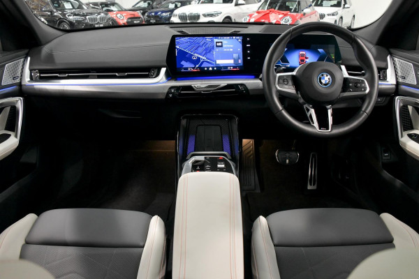 2024 BMW iX2 U10 xDrive30 M Sport SUV image 4