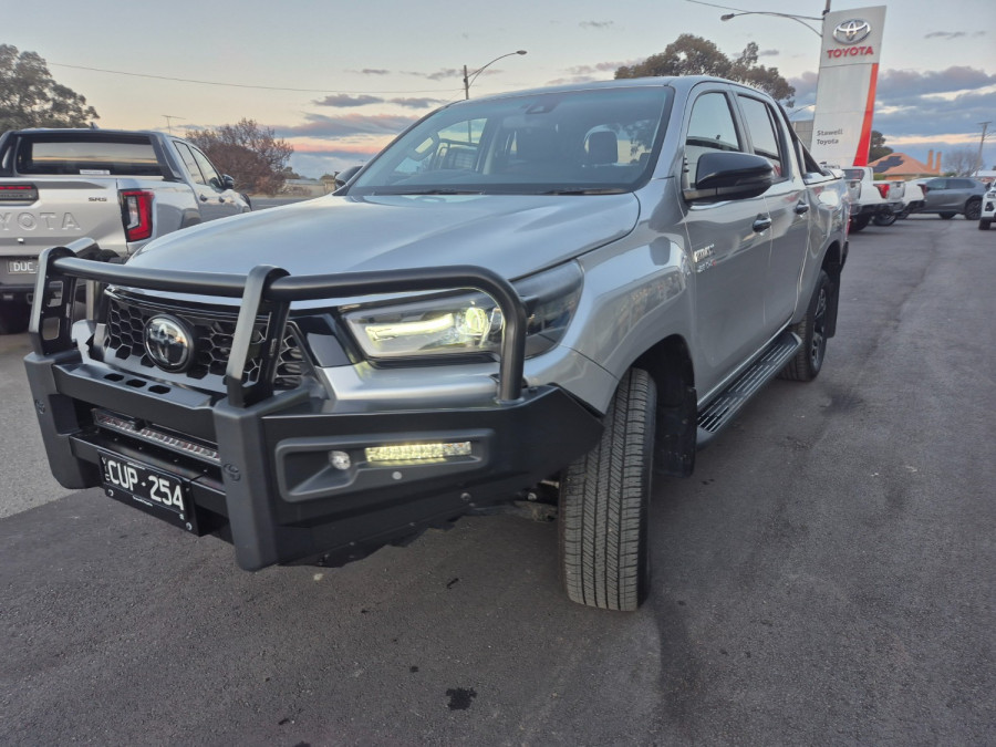 2024 Toyota HiLux GUN126R SR5 48V Ute Image 6