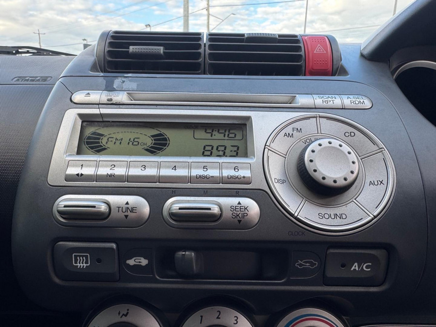 2007 Honda Jazz GD GLi Hatch Image 17