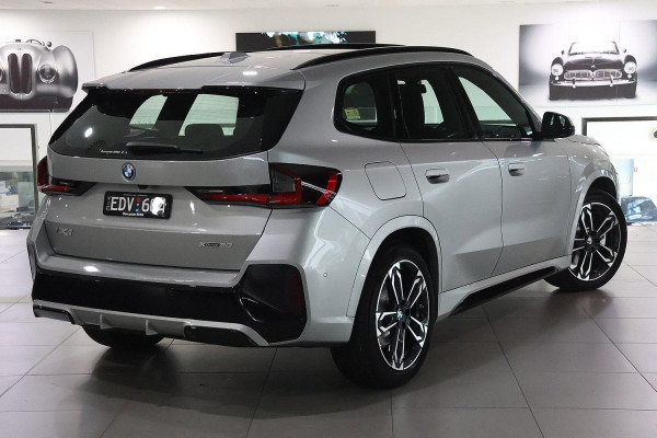 2026 BMW iX1 U11 xDrive30 M Sport SUV image 2