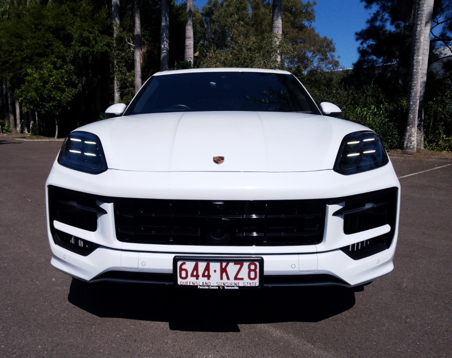 2024 Porsche Cayenne 9YA II GTS SUV Image 3