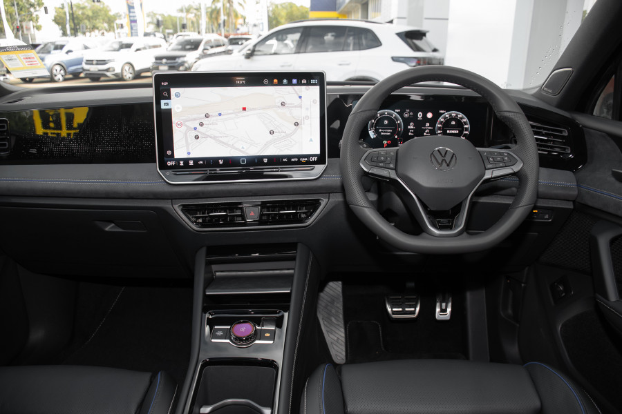 2026 Volkswagen Tiguan 195TSI R-Line SUV