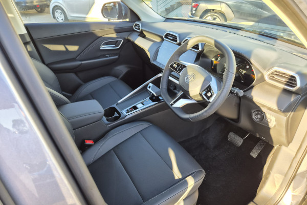 2025 MY25.5 MG ZS ZS32 Essence Hybrid+ SUV Image 12