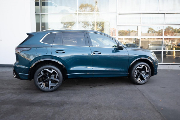 2025 Volkswagen Tiguan CT 150TSI R-Line SUV Image 3