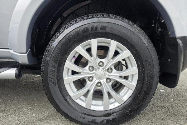 2014 Mitsubishi Challenger PC LS SUV Image 11