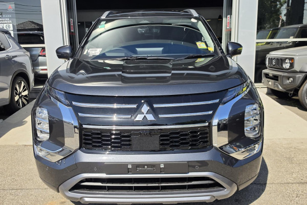 2026 MY25 Mitsubishi Outlander ZM Aspire SUV Image 2