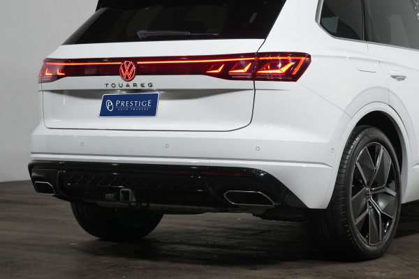 2024 Volkswagen Touareg 210TDI R-Line SUV image 8