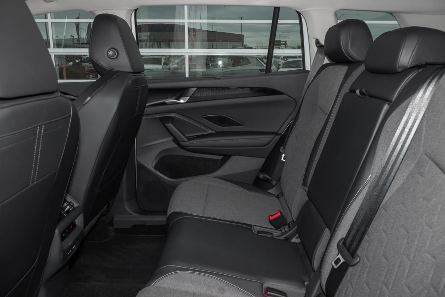 2025 Volkswagen Tayron R4 150TSI Life SUV Image 9