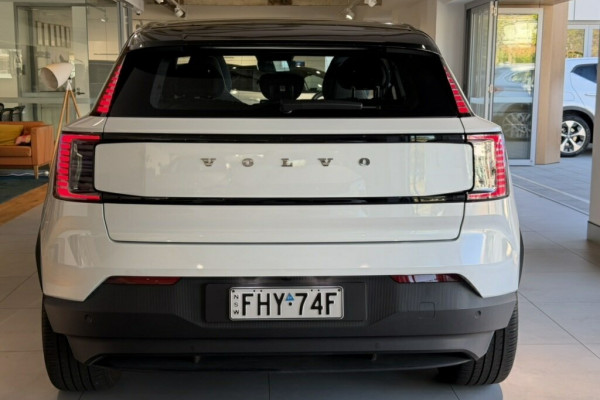 2024 Volvo EX30  Single Motor Extended Range Plus SUV Image 8