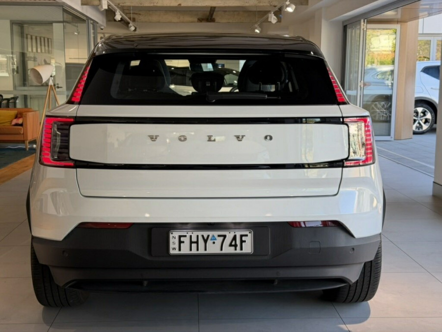 2024 Volvo EX30  Single Motor Extended Range Plus SUV Image 8