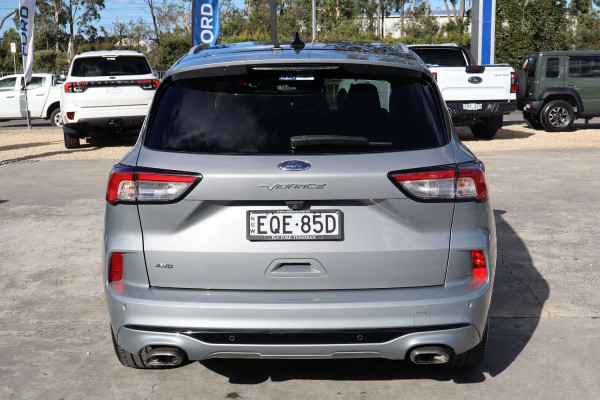 2021 Ford Escape ZH Vignale SUV Image 6