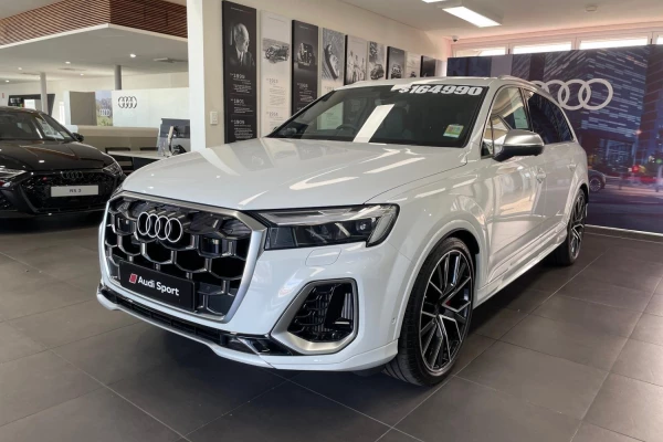 2026 Audi SQ7 TFSI Wagon Image 1