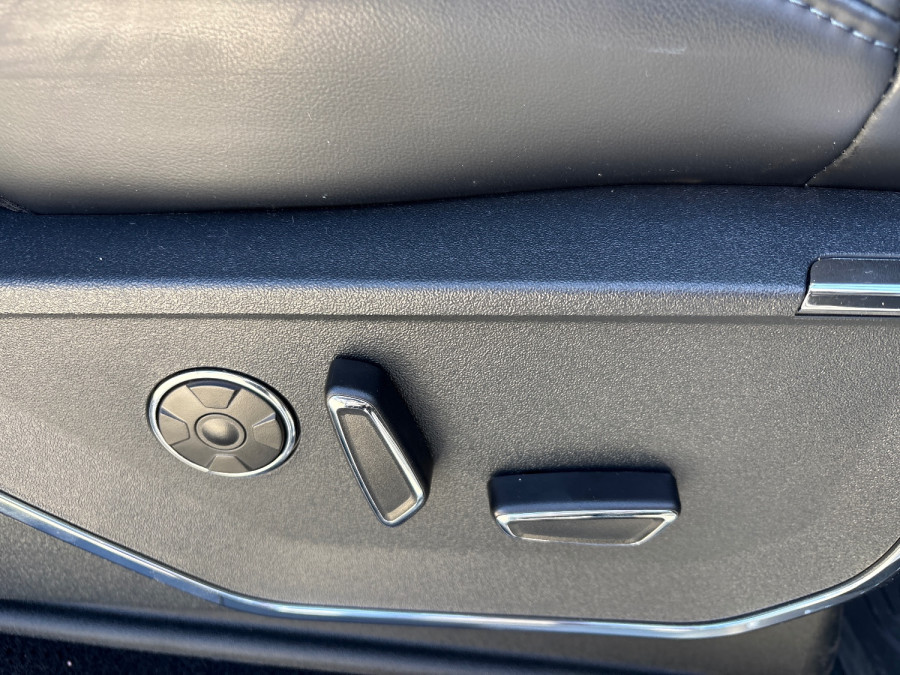 2024 Ford F-150  Platinum Dual Cab Image 9