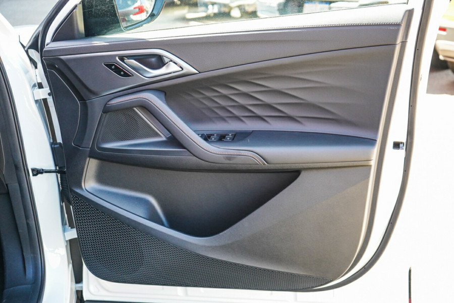 2024 MY24.5 MG HS AS33 Excite SUV Image 18