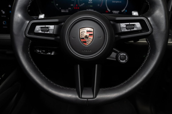 2024 Porsche Cayenne 9YB E-Hybrid SUV image 11