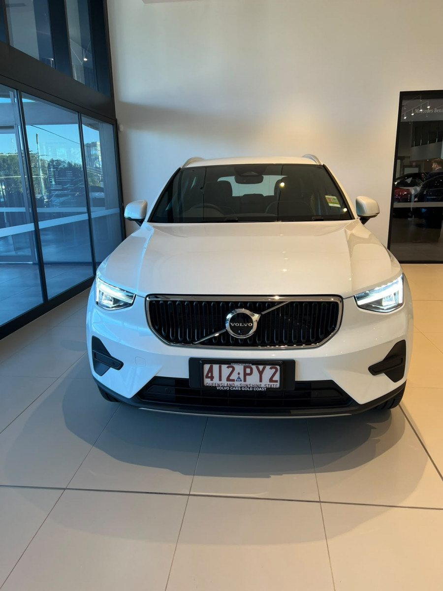 2026 Volvo XC40 XZ Plus B4 SUV Image 4