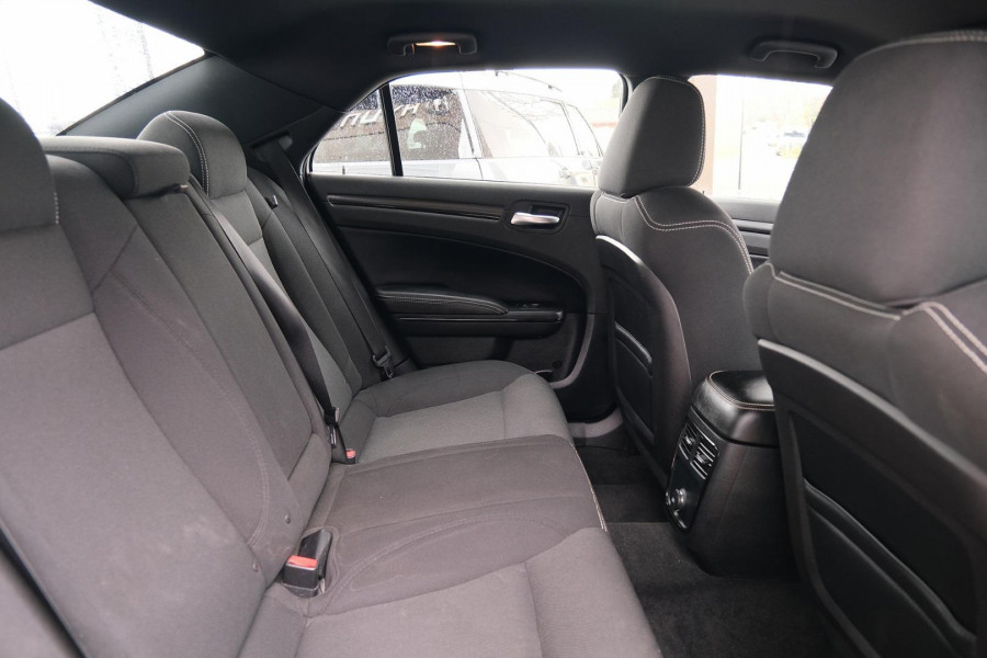 2013 Chrysler 300 LX SRT-8 Core Sedan Image 11