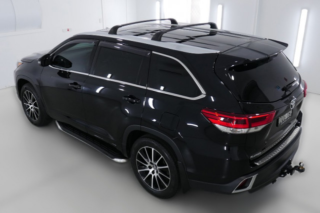 2017 Toyota Kluger Grande 25 of 26
