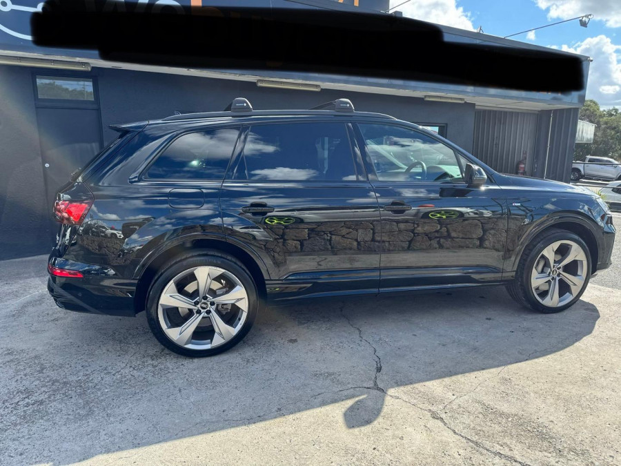2022 Audi Q7 4M 55 TFSI S line SUV Image 5