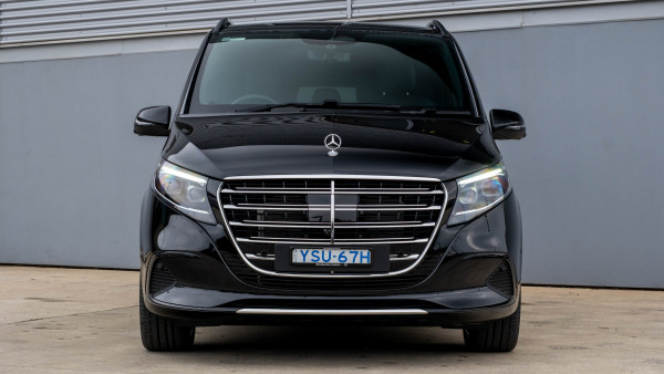 2025 Mercedes-Benz V-Class 447 V300 Exclusive People Mover image 8