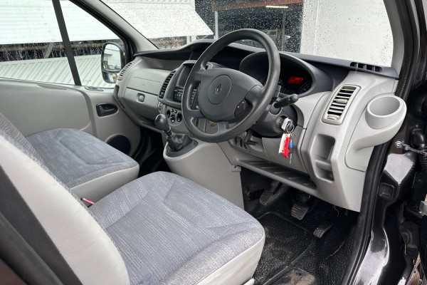 2012 Renault Trafic X83 Phase 3 L1H1 SWB Low Roof Van Image 5
