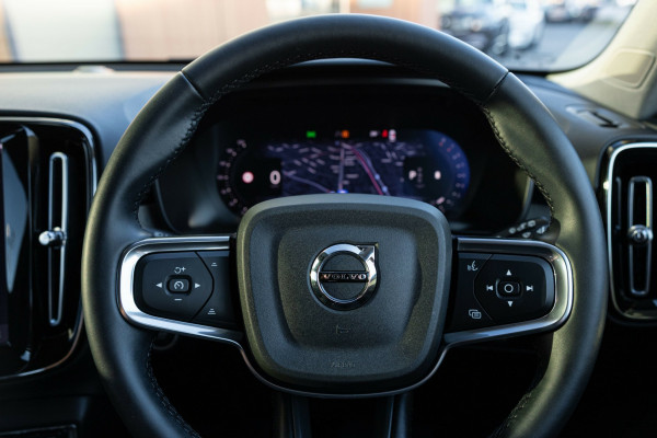 2025 Volvo XC40 XZ Plus B4 SUV Image 29