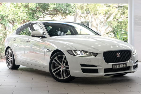 2015 MY16 Jaguar XE X760 Prestige Saloon