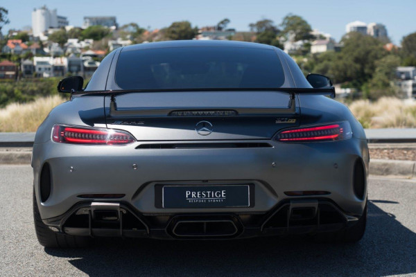 2021 Mercedes-Benz AMG GT R Coupe Image 5