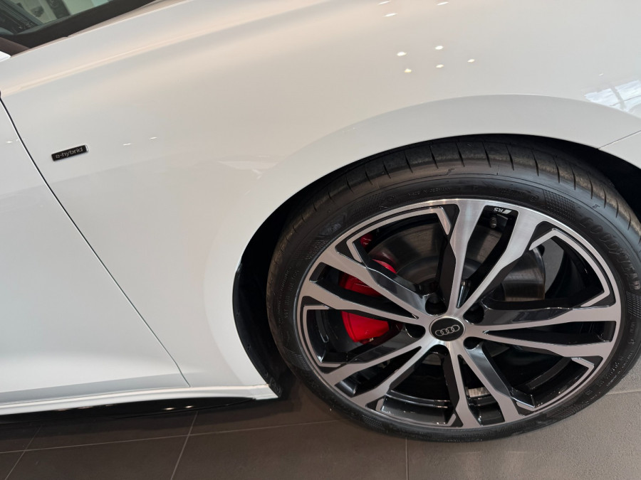 2025 Audi A5 B10 e-hybrid S-Line Sedan Image 18