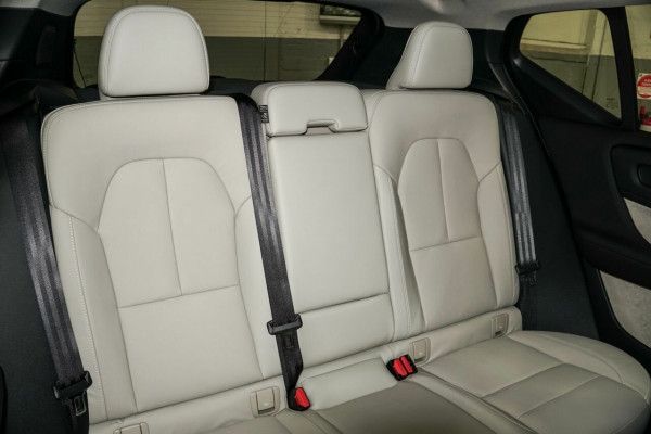 2025 MY26 Volvo XC40 XZ Plus B4 SUV Image 9